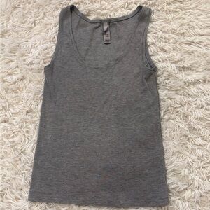 SKIMS Gray Ribbed Top